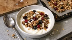 Crunchy Homemade Granola with Maple, Coconut and Dried Berries
