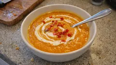 Roasted butternut squash soup with chilli and crème fraîche – cosy and silky