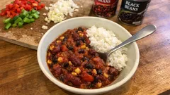 Easy Vegetarian Chilli with Beans and Smoky Paprika — a cosy one-pot dinner